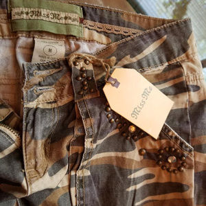 Miss Me Camoflage Pants Size M ~ New with Tags